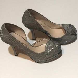 Caparros Baldwin Silver Platform Pump Size 6B